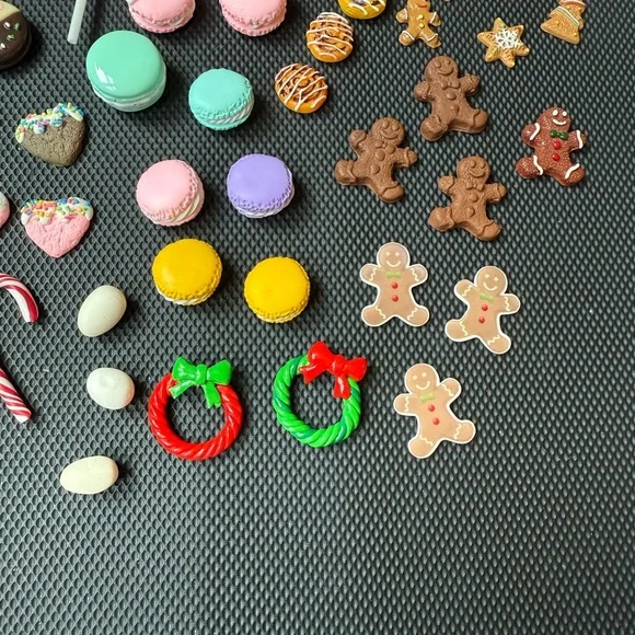 American Girl - 89 Piece Food Set - Picture 3 of 5